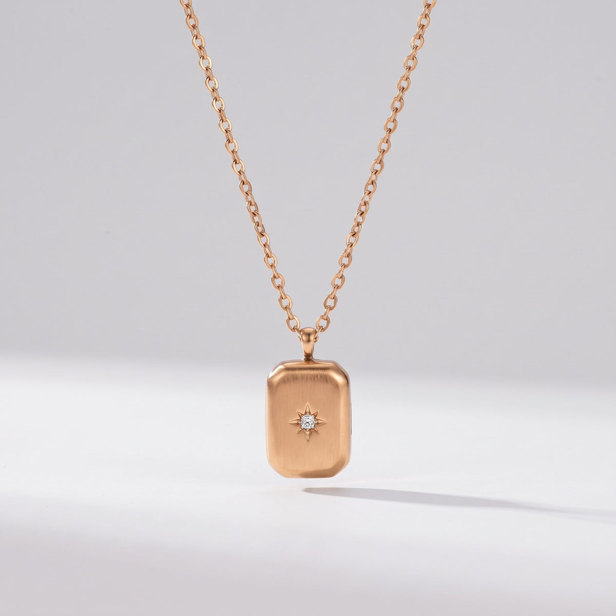 Celeste Gold Star Pendant Necklace - Joie d’Or