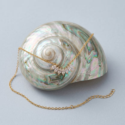 Élodie Crystal Leaf Gold Necklace - Joie d’Or