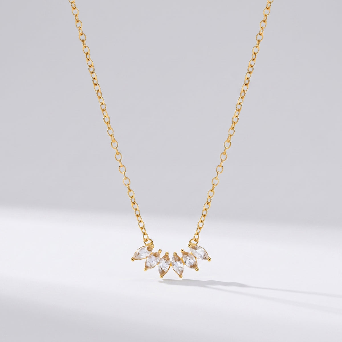 Élodie Crystal Leaf Gold Necklace - Joie d’Or