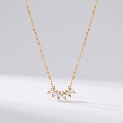 Élodie Crystal Leaf Gold Necklace - Joie d’Or