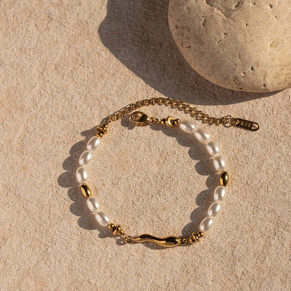 Quintessa Pearl Bracelet