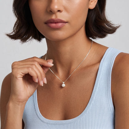 Arianne Pearl Crystal Solitaire Silver Necklace - Joie d’Or
