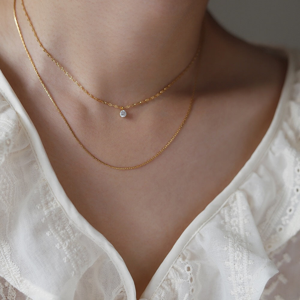 Lora Dainty Crystal Necklace