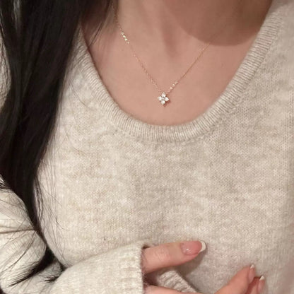 Mia Crystal Pedant Necklace