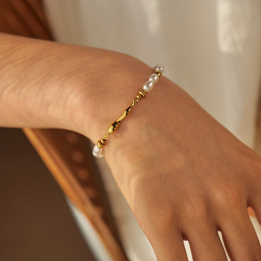 Quintessa Pearl Bracelet