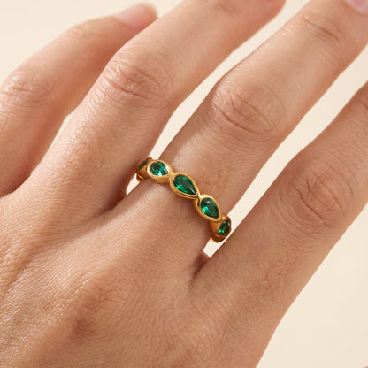 Élodie Green Pear Gold Ring