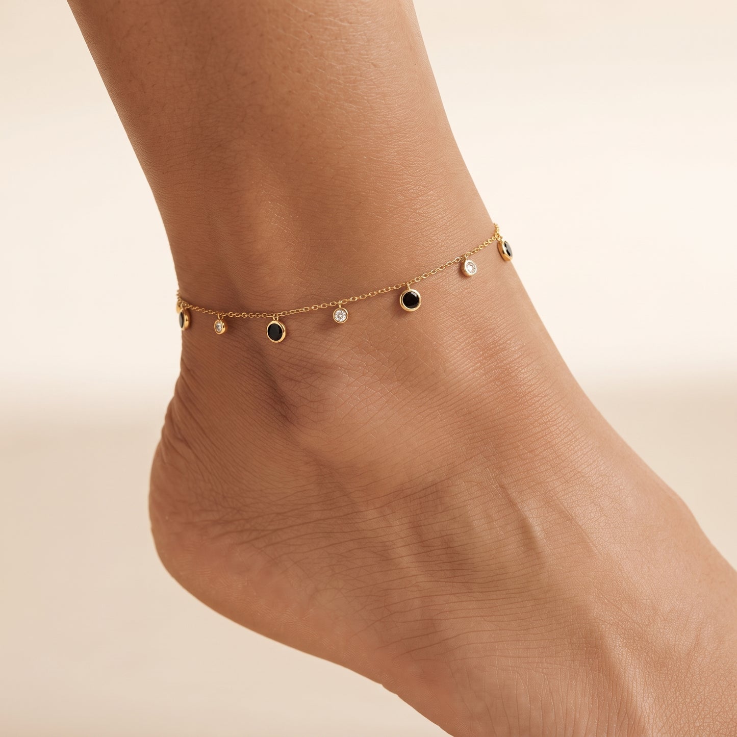 Noemi Beach Black Shell Gold Anklet - Joie d’Or