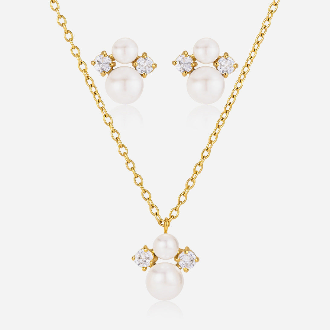 Blanche Pearl Cluster Gold Necklace