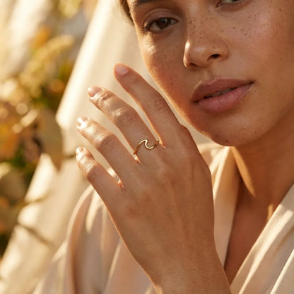 Wave Gold Ring - Joie d’Or