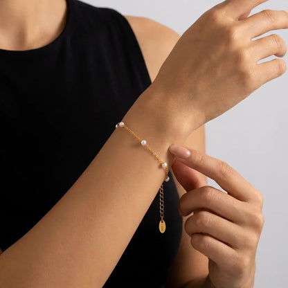 Élise Dainty Pearl Bracelet - Joie d’Or