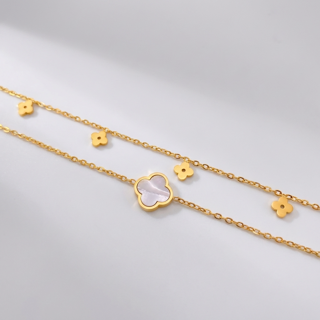 Léa Gold Clover Anklet