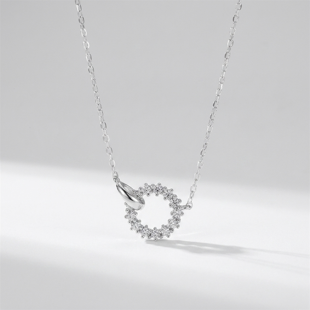 Isla Linked Circle Necklace