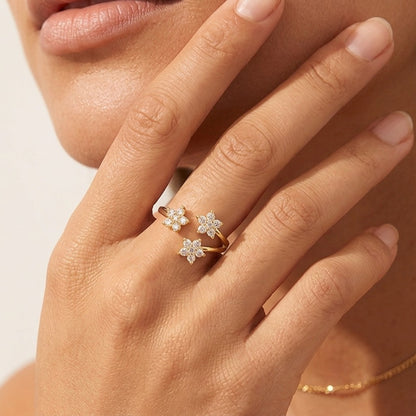 Lydia Crystal Flowers Ring - Joie d’Or