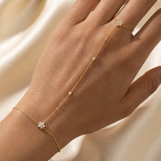 Amélie Crystal Flowers Chain Bracelet - Joie d’Or