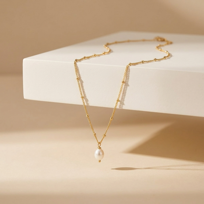 Léa Dainty Pearl Drop Necklace - Joie d’Or