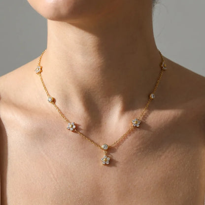 Mia Flower Crystal Necklace