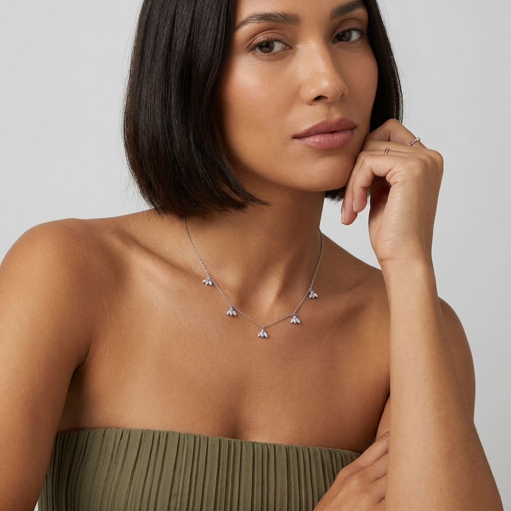 Amélie Crystal Bee Necklace - Joie d’Or