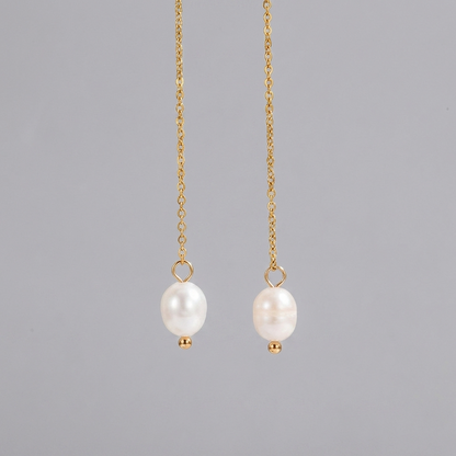 Élise Dainty Pearl Earrings - Joie d’Or