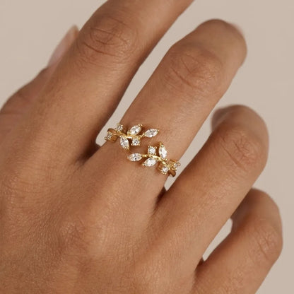 Flora Crystal Leaf Ring - Joie d’Or