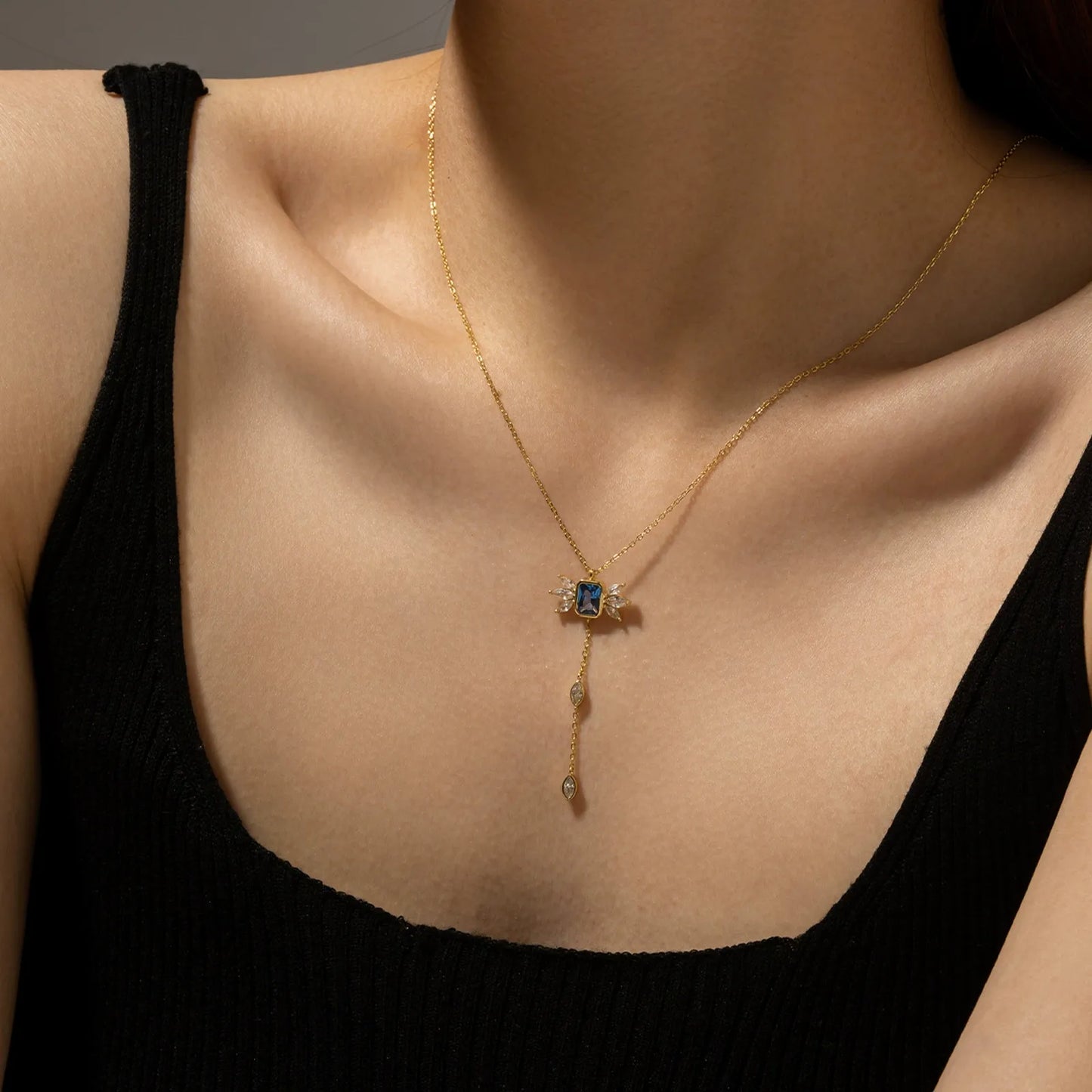 Isabella Noir Drop Necklace