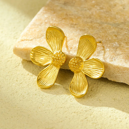 Éden Petal Gold Earrings