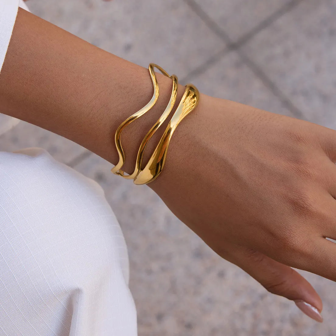 Emma Wave Gold Bangle