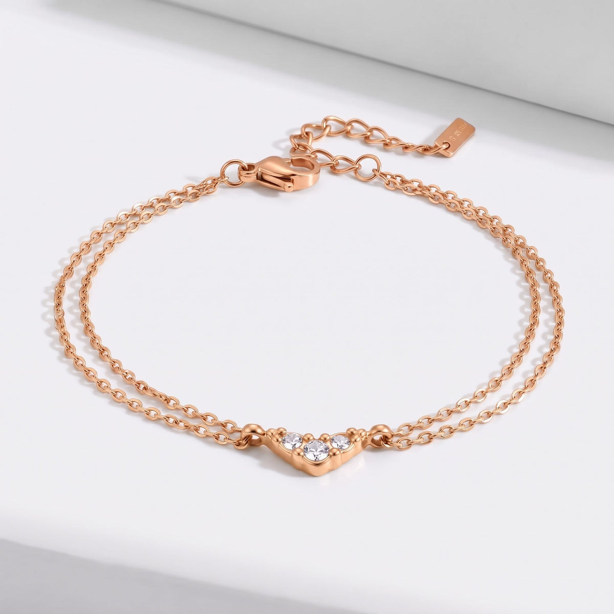 Inès Crystal Chevron Gold Bracelet - Joie d’Or